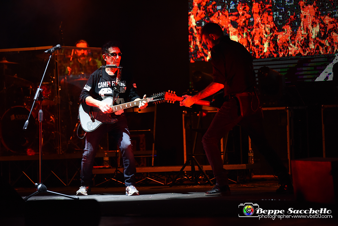 VBS_4102 - Concerto Edoardo Bennato - Peter Pan Rock 'n' Roll Tour.jpg